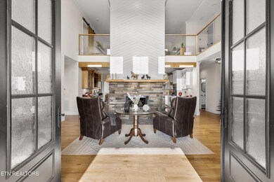 03-1430 Maple Ln01