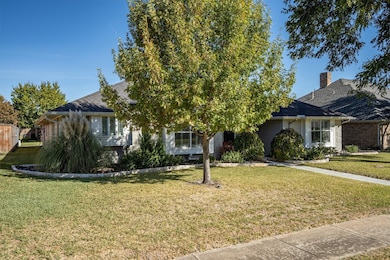 637 Tiffany Trail, Richardson, TX 75081 - photo 3