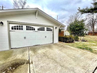 16 Halleck Ave, Edwardsville, IL 62025 - photo 7