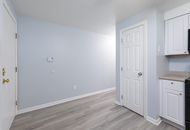 56 Robert Ct unit H, Manchester, NH 03103 - photo 6