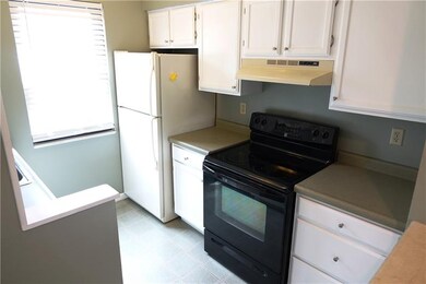 Fully equipped kitchen with enlarged breakfast bar