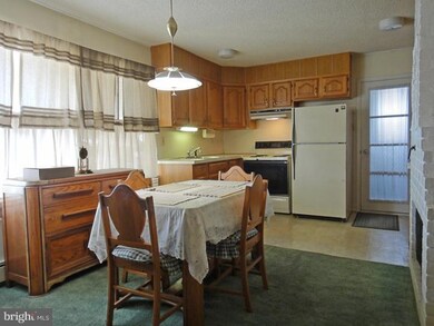 48 Basswood Rd, Levittown, PA 19057 - photo 6