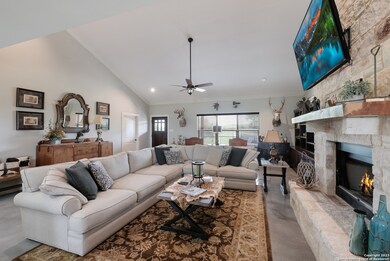 1626 County Road 4513, Hondo, TX 78861 - photo 3