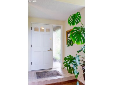 1796 Bonniebrae Dr, Lake Oswego, OR 97034 - photo 3