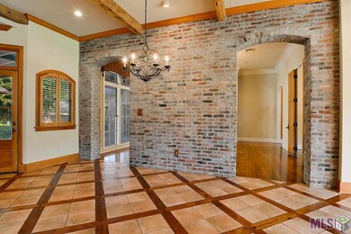 Arches into Kitchen
