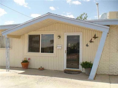 311 Bernadine Ave, El Paso, TX 79915 - photo 3