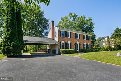 519 Tanglewood Dr, Sykesville, MD 21784 - photo 2