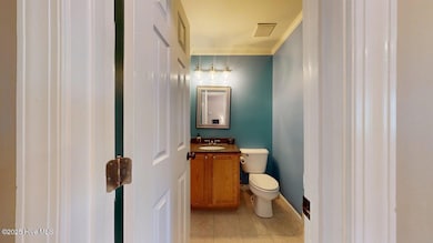 405-Hampshire-Place-11122025_195400