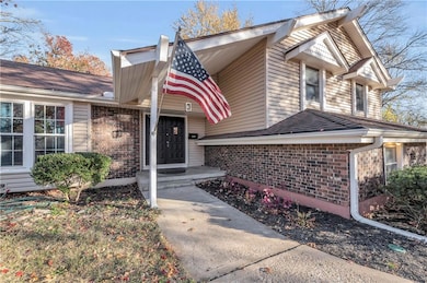 10933 Poplar Ave, Kansas City, MO 64137 - photo 5