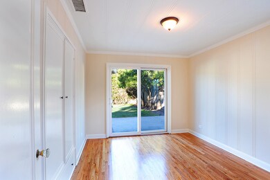 1397_bedroom_web