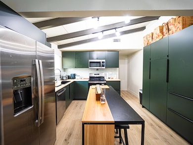 760 Locust St, Redding, CA 96001 - photo 3