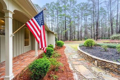 1138 Lucky Debonair Dr, Macon, GA 31210 - photo 3