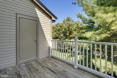 20044 Gateshead Cir, Germantown, MD 20876 - photo 5