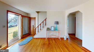 250 Wanda Rd, Pasadena, MD 21122 - photo 4