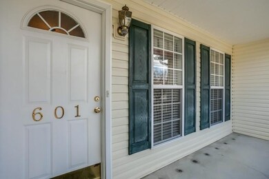 601 Meadowlark Dr, Shelbyville, TN 37160 - photo 4