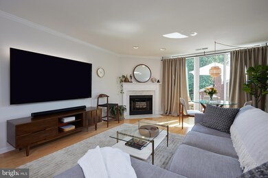 941 S Scott St unit 2, Arlington, VA 22204 - photo 3