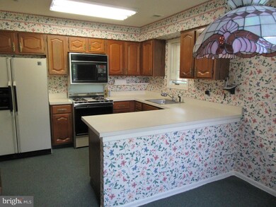 74 Winthrop Rd unit C, Monroe Township, NJ 08831 - photo 6