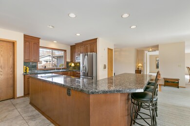 Kitchen eating bar