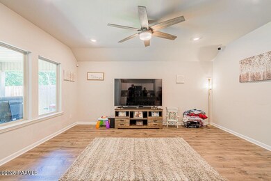 521 Saddle Crest Dr, Lafayette, LA 70507 - photo 7