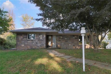 208 Kendon Dr, Easton, PA 18045 - photo 2