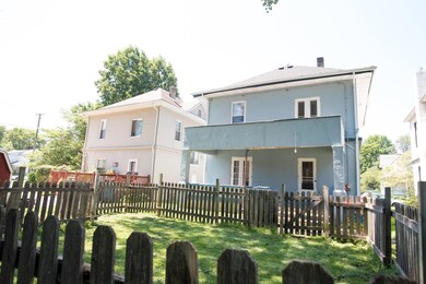 12 Linden-0049