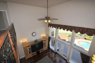 1060 Pair A Dice Ranch Rd, Jacksonville, OR 97530 - photo 7