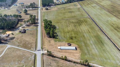 11394 N Carolina 41, Bladenboro, NC 28320 - photo 4