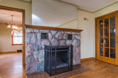 2625 Pleasant Plain Ave, Elkhart, IN 46517 - photo 5