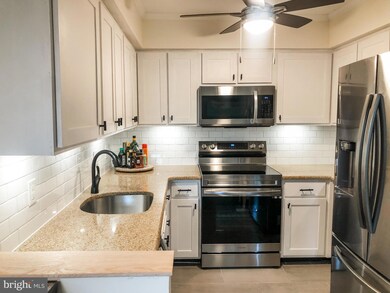 155 W Kenilworth Cir unit 19, Newtown Square, PA 19073 - photo 6