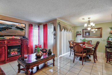 006_Living Room