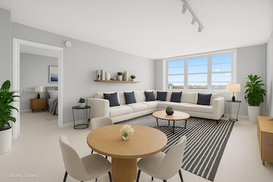 Admiral Towers unit 811, Miami Beach, FL 33139 - photo 5