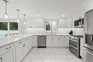 10 Dowd Ave, Wareham, MA 02571 - photo 4