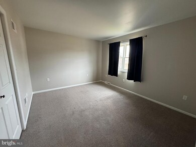 213 Zwecker Cir, New Holland, PA 17557 - photo 7