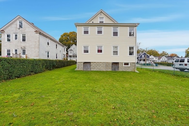 32 Moore Ave, New London, CT 06320 - photo 4