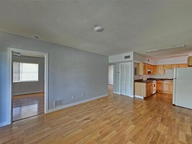 1355 Drew St unit 201, Clearwater, FL 33755 - photo 2