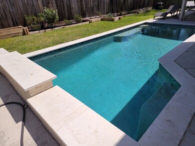 507 S Walnut St, Tomball, TX 77375 - photo 4