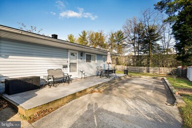 9302 Fontana Dr, Lanham, MD 20706 - photo 2