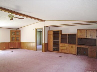 204 Cranbrook Cir, Hendersonville, NC 28792 - photo 4