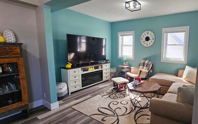 525 4th Ave W, Cresco, IA 52136 - photo 4