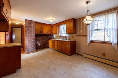 26 Sagamore Rd, West Springfield, MA 01089 - photo 7