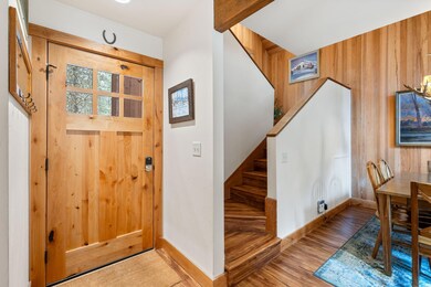 9-web-or-mls-13612-Floret-Black-Butte-Ra