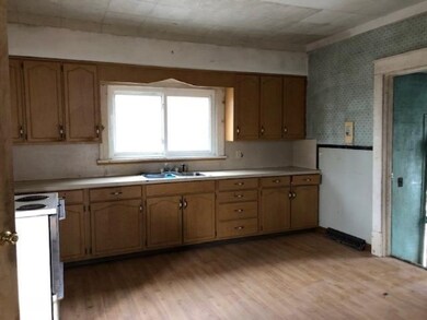 7736 72nd kitchen