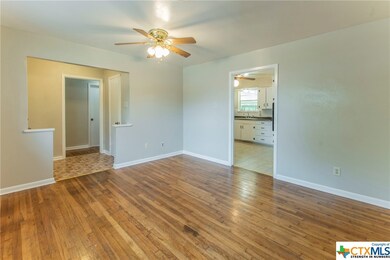 404 Nauert St, Copperas Cove, TX 76522 - photo 4