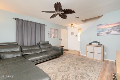 03_Living-Room_02
