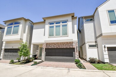 145 Knightsbridge Park Ln, Houston, TX 77018 - photo 3