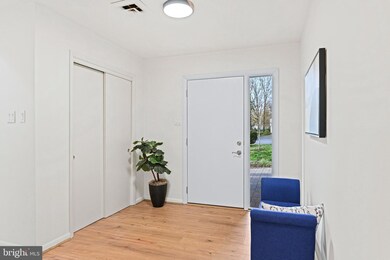 1521 Shellbark Place, Herndon, VA 20170 - photo 4