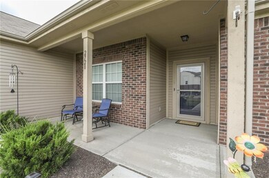 2728 Ashton Ln, Greenwood, IN 46143 - photo 2