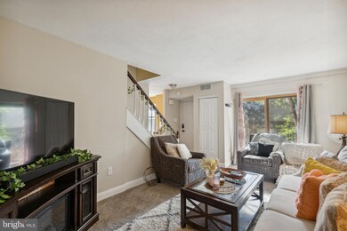 280 Bridgewater Rd unit F17, Brookhaven, PA 19015 - photo 4