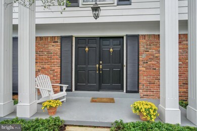 8804 Fox Hills Trail, Potomac, MD 20854 - photo 3