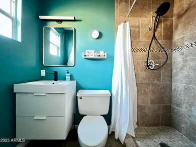 1229 E Echo Ln, Phoenix, AZ 85020 - photo 7